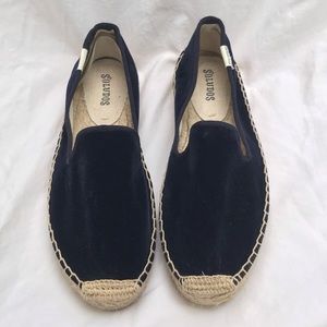 black leather leggings